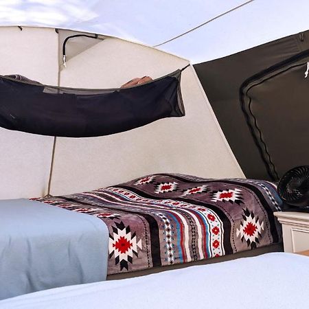 Funstays Glamping Setup Tent In Rv Park #4 Ok-T4 Moab Exteriér fotografie