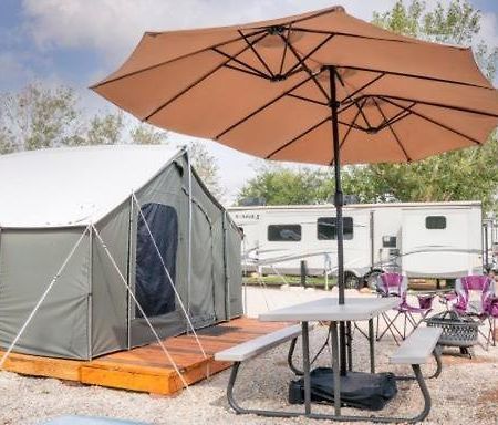 Funstays Glamping Setup Tent In Rv Park #4 Ok-T4 Moab Exteriér fotografie